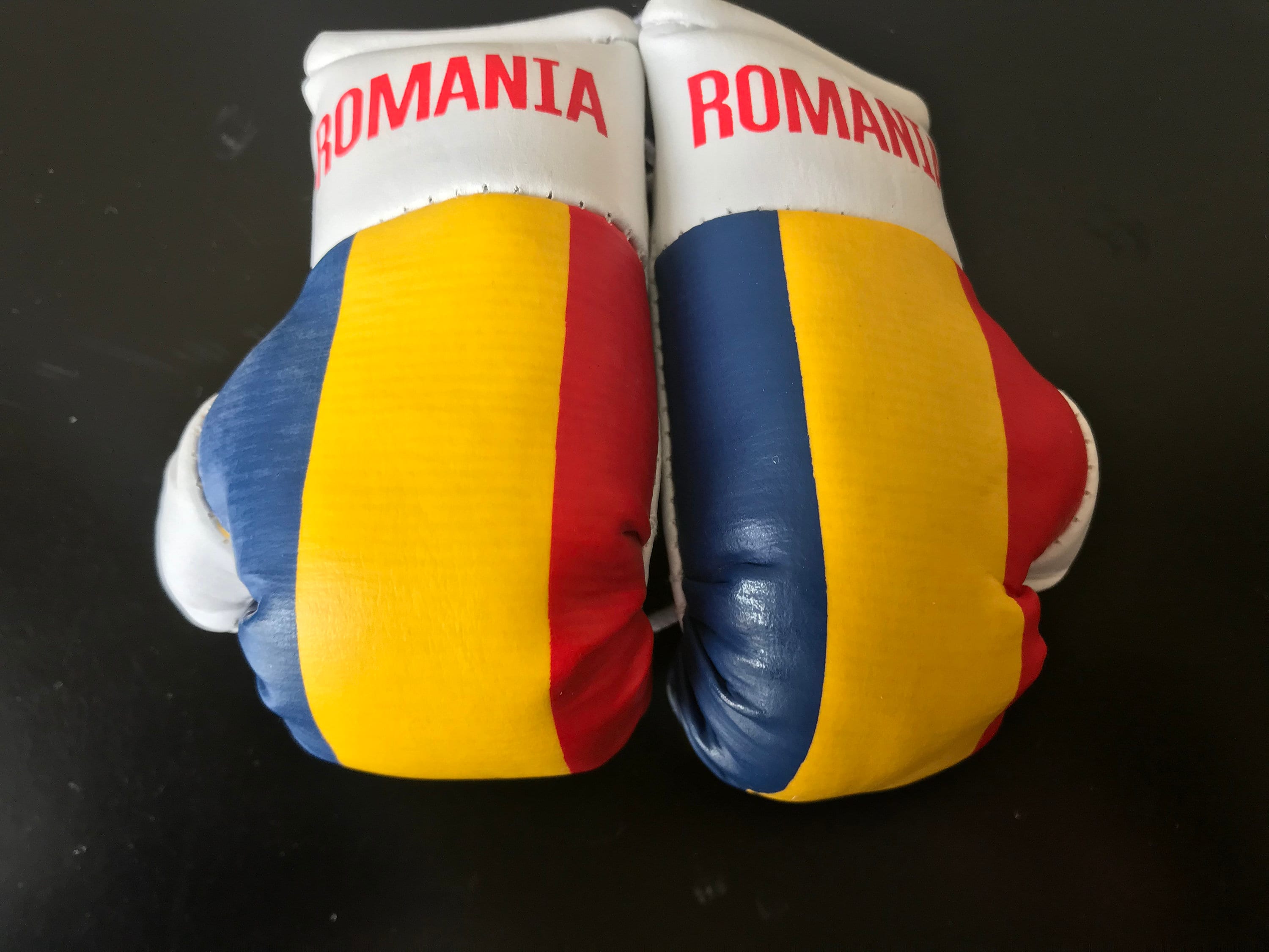 mini boxing gloves keychain keyring key chain ring leather Flag ROMANIA ROMANIAN 