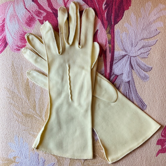 Louis Vuitton Pop Up Work Gloves w/ Tags - Yellow Gloves & Mittens,  Accessories - LOU659790