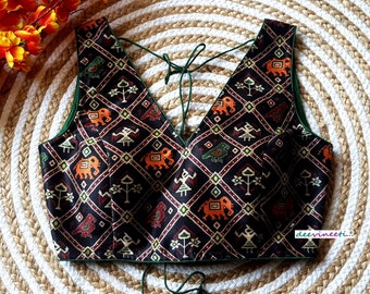 Black Printed Tussar Silk Saree Blouse, Sleeveless V-Neck DVBL_095