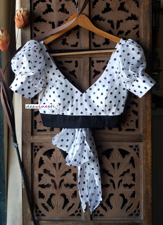 polka dot puff sleeve blouse