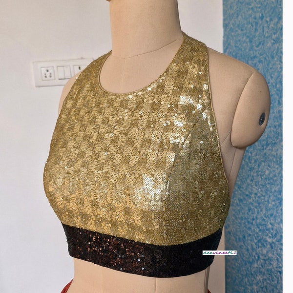 Chemisier Saree Lehenga fait sur commande Chemisier dos nu dos nu de créateur indien à sequins dorés et noirs