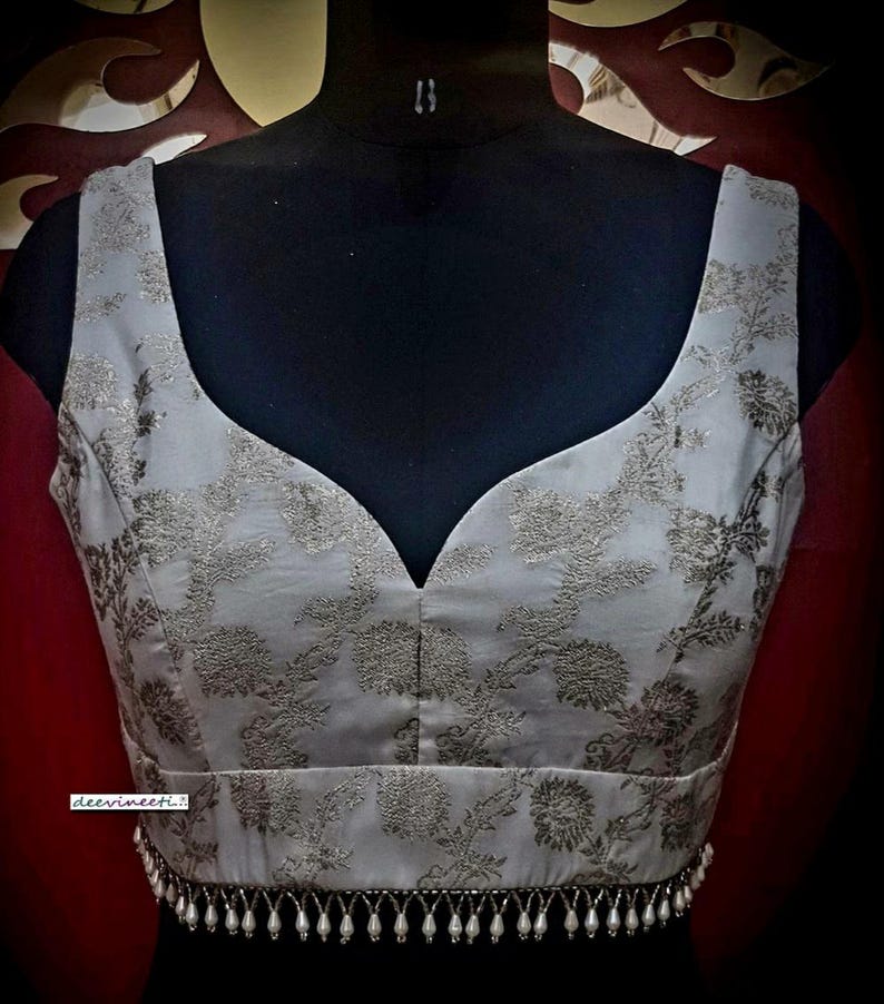 Made to Order White Brocade Saree Blouse, Deep Sweetheart Neck DVBL_254 image 1