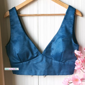 Made To Order Indian Blue Velvet Crepe Sleeveless Cross Cut Deep V Neck Saree Lehenga Blouse. DVBL_094