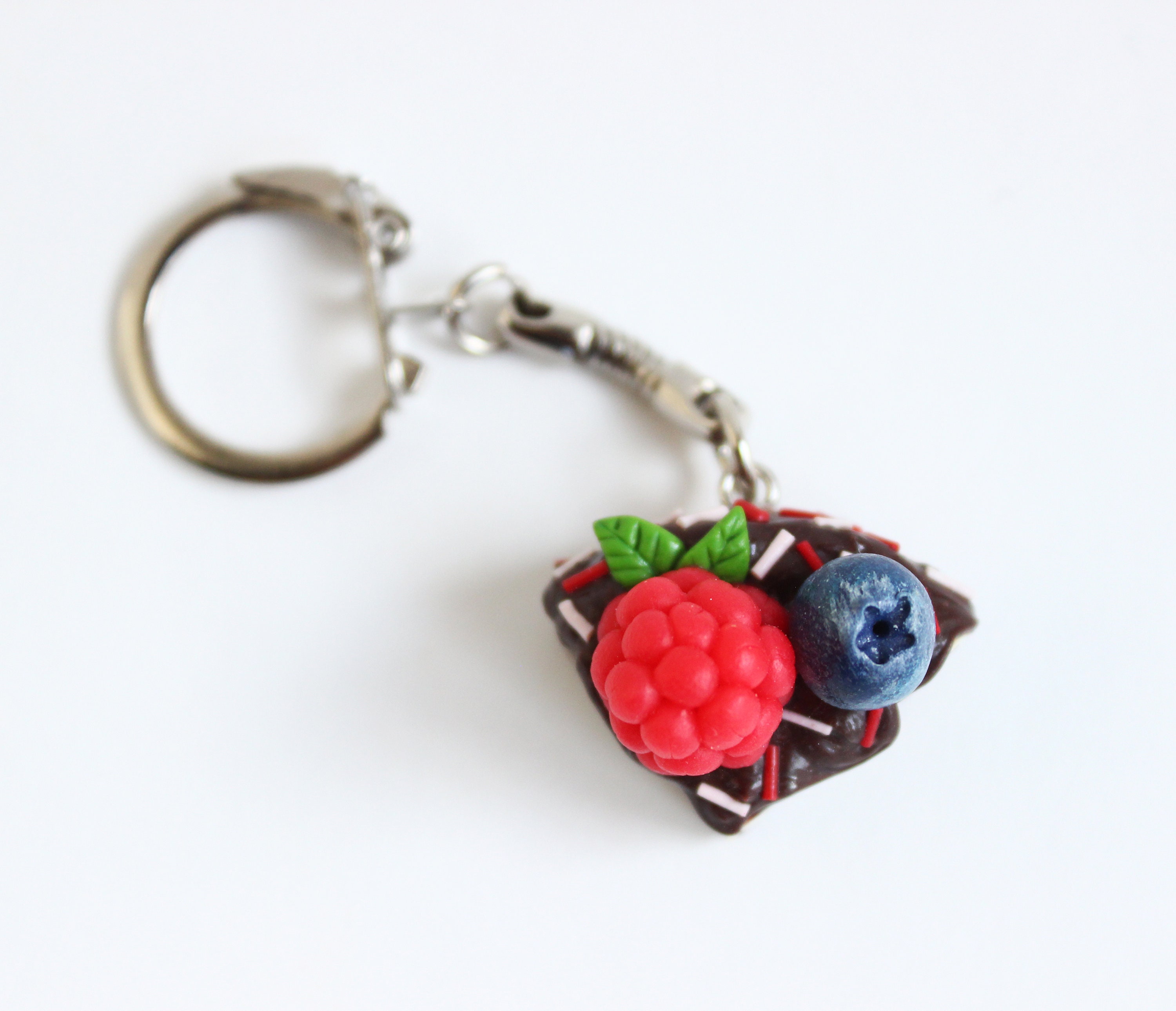 Keychain cake. Keychain with miniature food. Fake mini food. Etsy