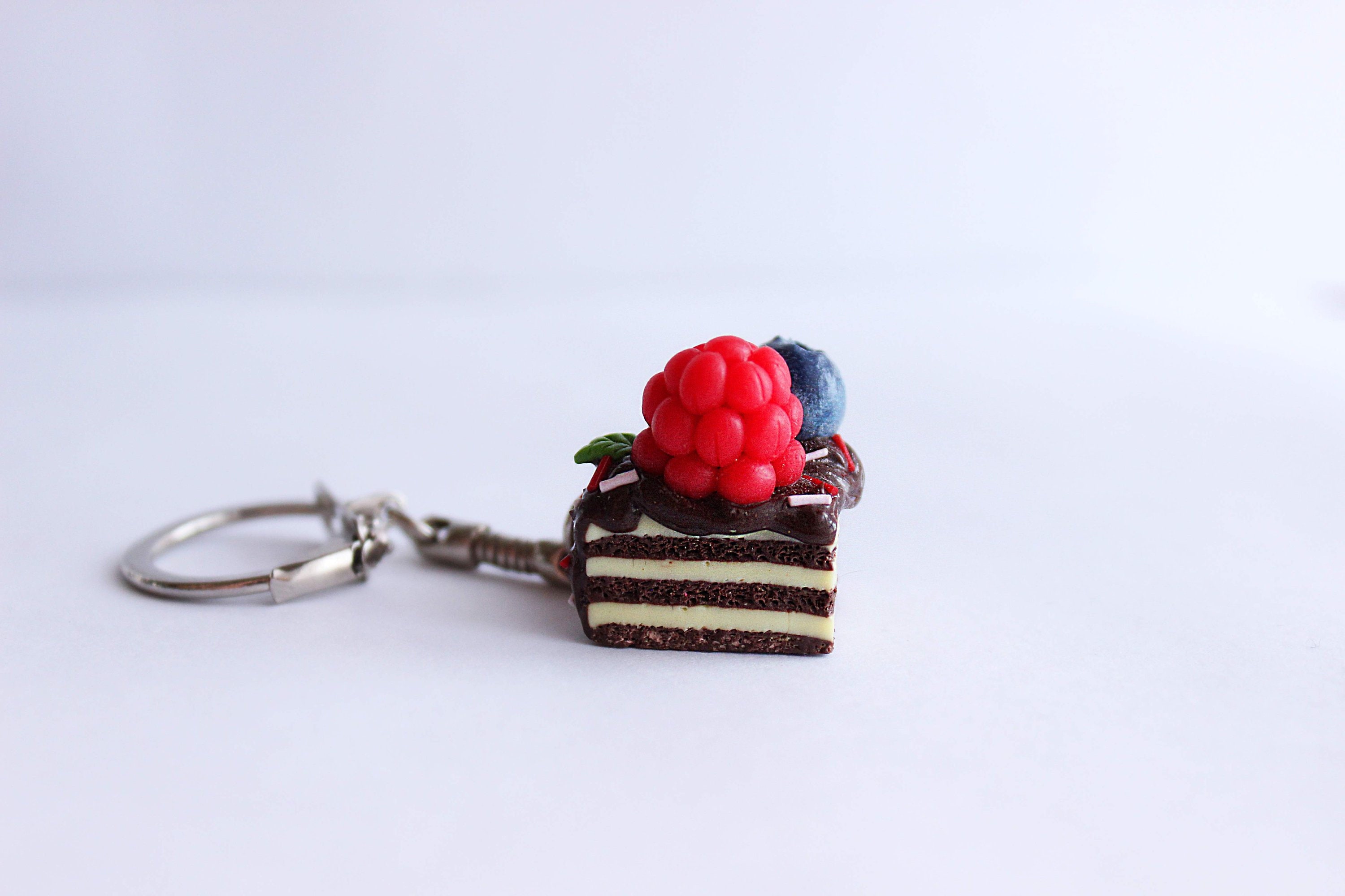 Keychain cake. Keychain with miniature food. Fake mini food. Etsy