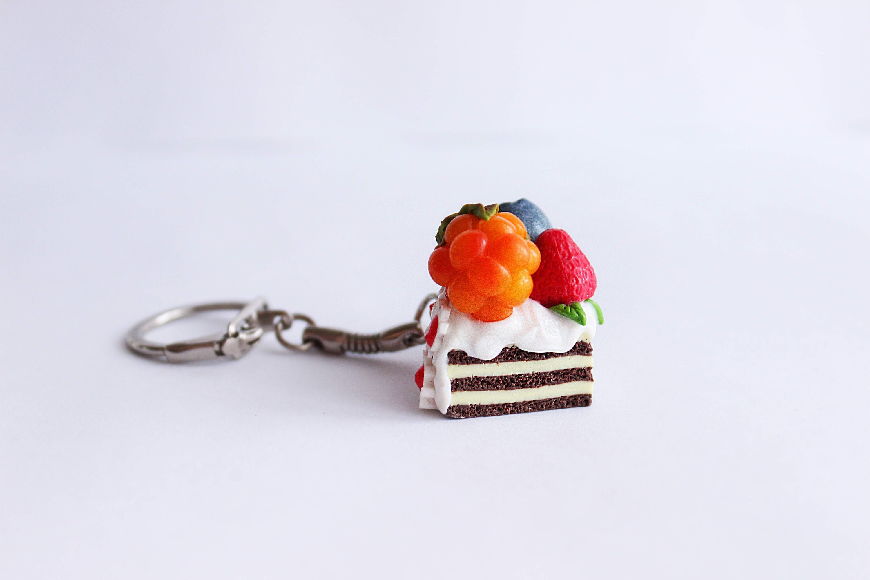 Keychain cake. Keychain with miniature food. Fake mini food. Etsy