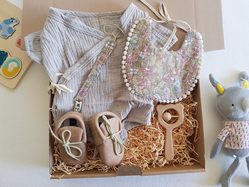 Newborn Gift Set New Baby Gift Set Girl Baby Gift Baby Girl Etsy