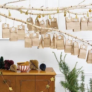 Calendrier de l'Avent de Noël dans des sacs kraft, remplissez votre propre calendrier de l'Avent en papier, calendrier de l'Avent réutilisable, compte à rebours jusqu'à Noël à faire soi-même