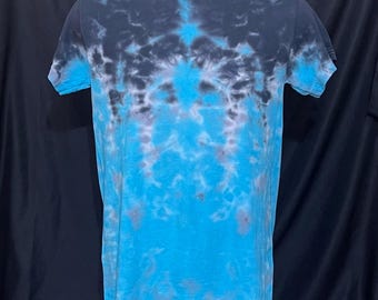Turquoise and Black Tie Dye T-shirt ** Adult Small
