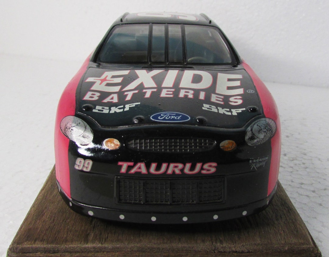 ミニカー Ford Taurus and Tool Box #99 Ford Taurus and Tool Box #99