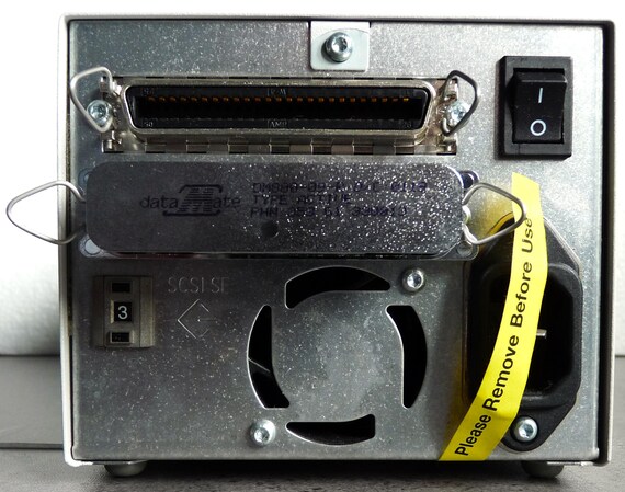 Streamer Externe HP SureStore DAT 8 C1529H - SCSI, Occasion Fonctionnel