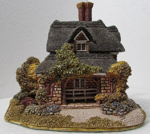 Vintage Rare Find, Lilliput Lane 