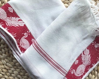 Estampado de pavo real rojo y blanco Tradicional nepalí Newari Gacha \ Newari tradicional gacha/ hecho en Nepal /Newari haku patasi chal