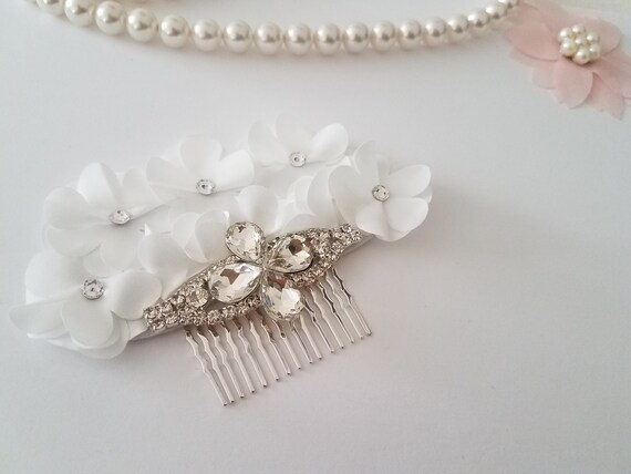 Rhinestone crystal white pearl big flower comb Amazon.com : Wedding Hair Accessories, Fanvoes Hair Pieces  main image 2