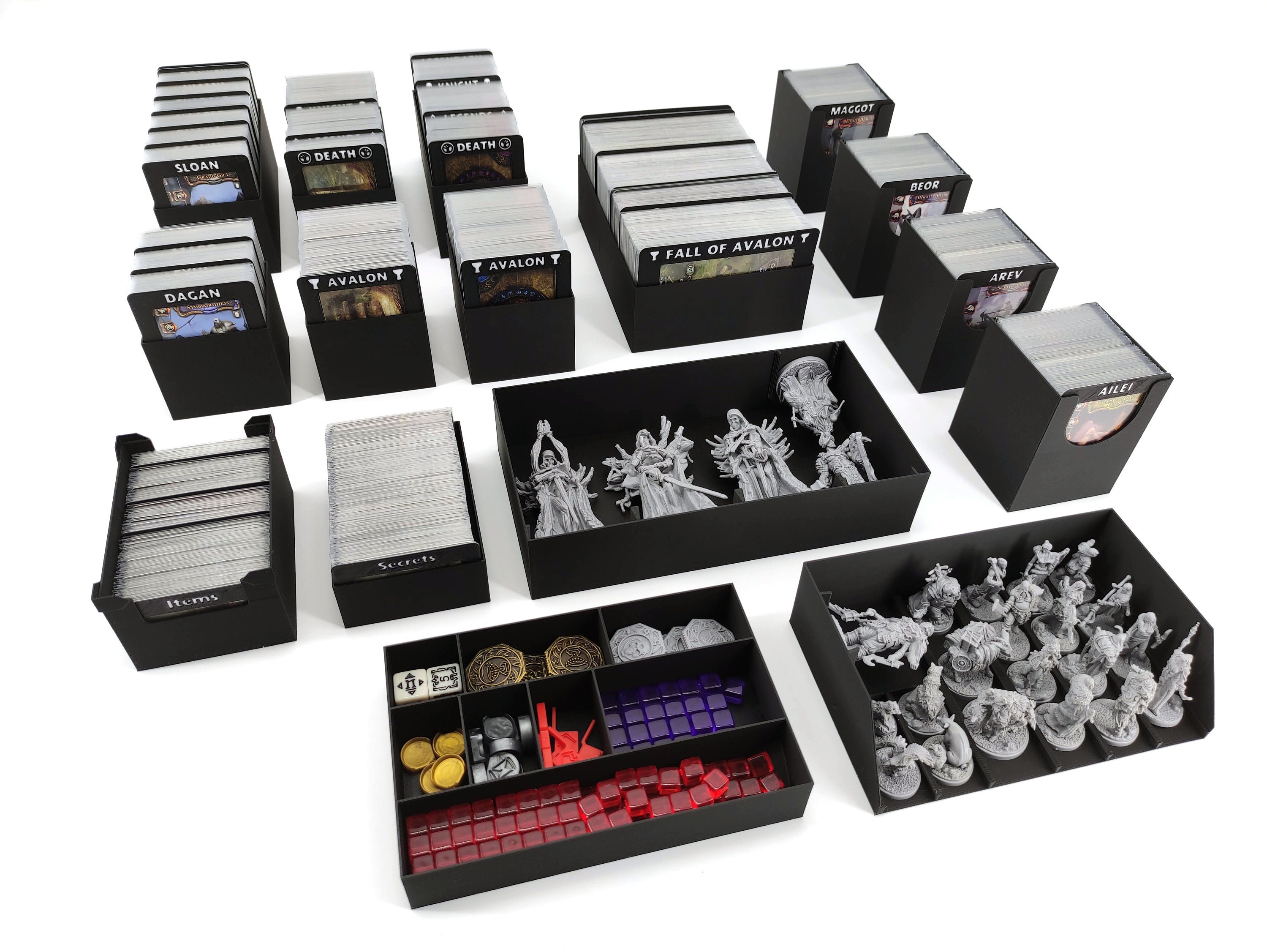 Horrified board game. Настольные игры головоломки для взрослых. Селестия настольная игра купить. Board game plastic insert box china. Максимум апокалипсис органайзер.