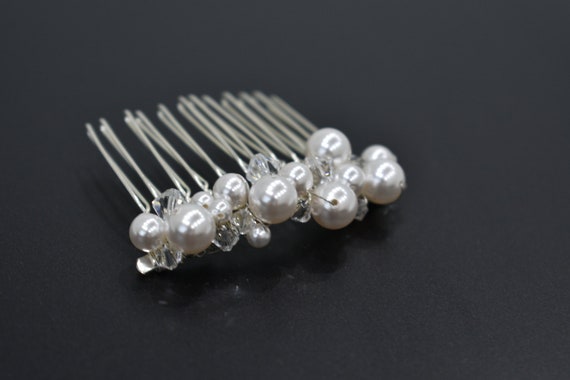White Pearl Hair Jewellery for Wedding Small White Pearl Hair Comb for Bride White Pearl and Crystal Wedding Hair Comb Hair Comb