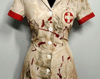 Disfraz de enfermera sangrienta: atuendo de zombi desgastado, hecho a mano