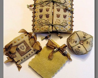 Fern Ridge - Basket of Acorns Set
