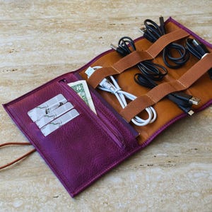 Organizador de cables de cuero personalizado, bolsa para cables hecha a mano, organizador de cables y cargadores, organizador de cables de viaje, regalo de viaje para vacaciones, organizador de tecnología