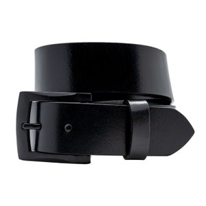 1,5&quot; buffelzwarte leren riem, halfglanzende afwerking, verwijderbare matzwarte gesp, handgemaakt in de VS, cadeau voor hem, jubileumcadeau voor man