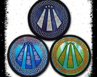 Druid Awen Round Embroidered sew/iron-on patch - Choice of Bardic Blue, Healing Ovate Green, Druid Midnight Blue - Pagan Crafted Patches