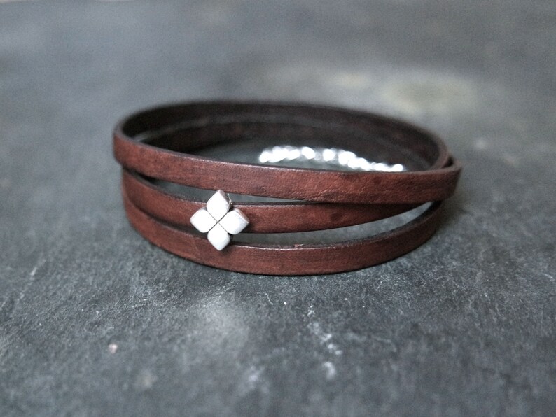 Leather wrap bracelet Flower slider dark brown silver plated image 3