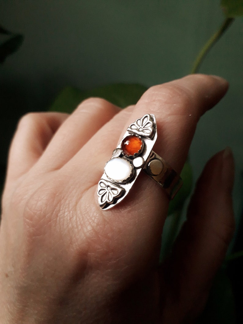 Red Garnet and Mother of Pearl Boho Gemstone Ring Size S3/4 T image 10