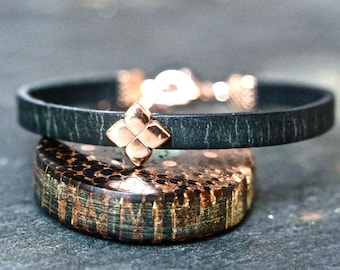 Leather bracelet - Flower, black, rose gold plated, black leather bracelet