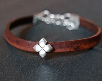 leather bracelet flower silver dark brown