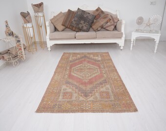Vintage tapijt 4 x 6, vervaagd Turks tapijt, karpet 4 x 6, Oushak-tapijt, 4 x 6-tapijt, Turkije-vloerkleed, organisch tapijt, Oushak-tapijt, neutraal vintage tapijt, 17