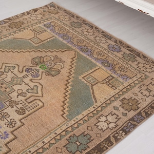 5x7 rug, faded turkish rug, anatolian area rug, 5x7 muted rug, vintage rug 5x7, antique oushak rug,neutral rug,handknotted rug,wool rug,147 image 10