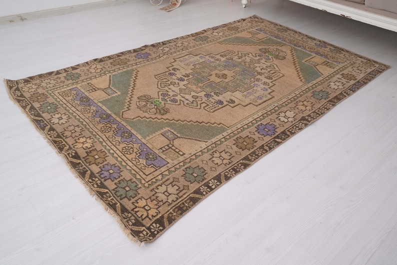 5x7 rug, faded turkish rug, anatolian area rug, 5x7 muted rug, vintage rug 5x7, antique oushak rug,neutral rug,handknotted rug,wool rug,147 image 2
