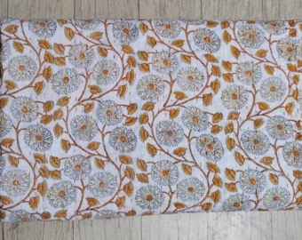 Handgemaakte bloemenkantha-quilt, oranje Indiase sprei