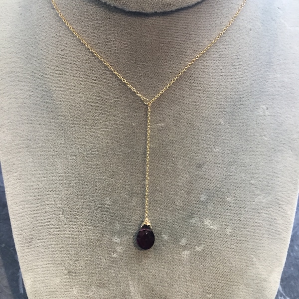 Garnet & Gold Y Necklace, January Birthstone Choker, Garnet Briolette Pendant Choker, Zodiac Jewelry, Gold Chain Choker/Garnet Drop