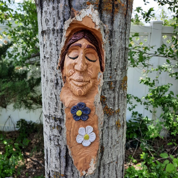 Lady of the woods. Female woodspirit. Cottonwood bark carving.