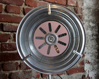 Unique: Rockabilly table wall lamp (former heater) from the 1950s, in chrome ice pastel pink. Restored lamp/electrics.