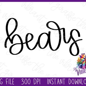 Björnmaskot handbokstäverad design PNG SVG, digital design med kursiv skolmaskot, present till lärare, t-shirtdesign för tillbaka till skolan