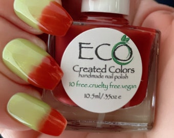 Under The Mistletoe - Red to Green Thermal Changing Nail Polish, Red Color Changing Polish