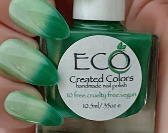 Flipping Green - Green to Colorless Thermal Changing Nail Polish, Green Color Changing Polish