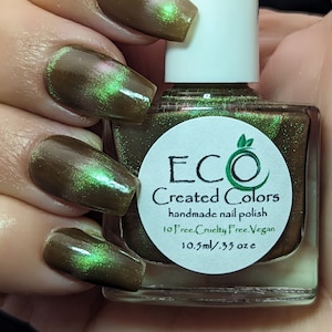 Emerald City- Green Nail Polish, Magnetic Nail Polish, Color Shifting Green Polish, Nail Art, Holiday Nails