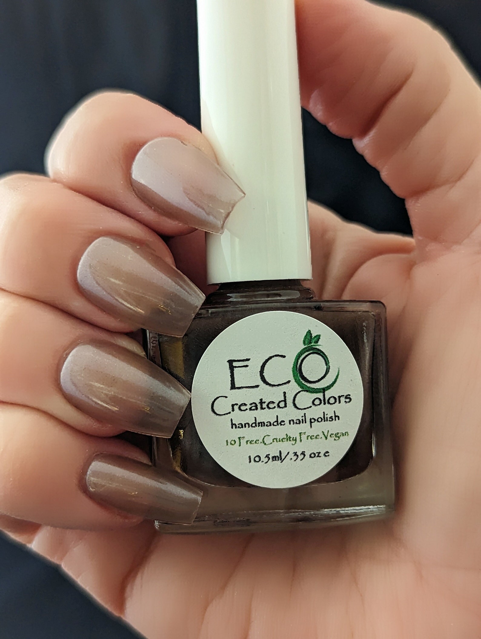 Brown & Beige Nude: A Matisse Masterpiece - cm85jc4