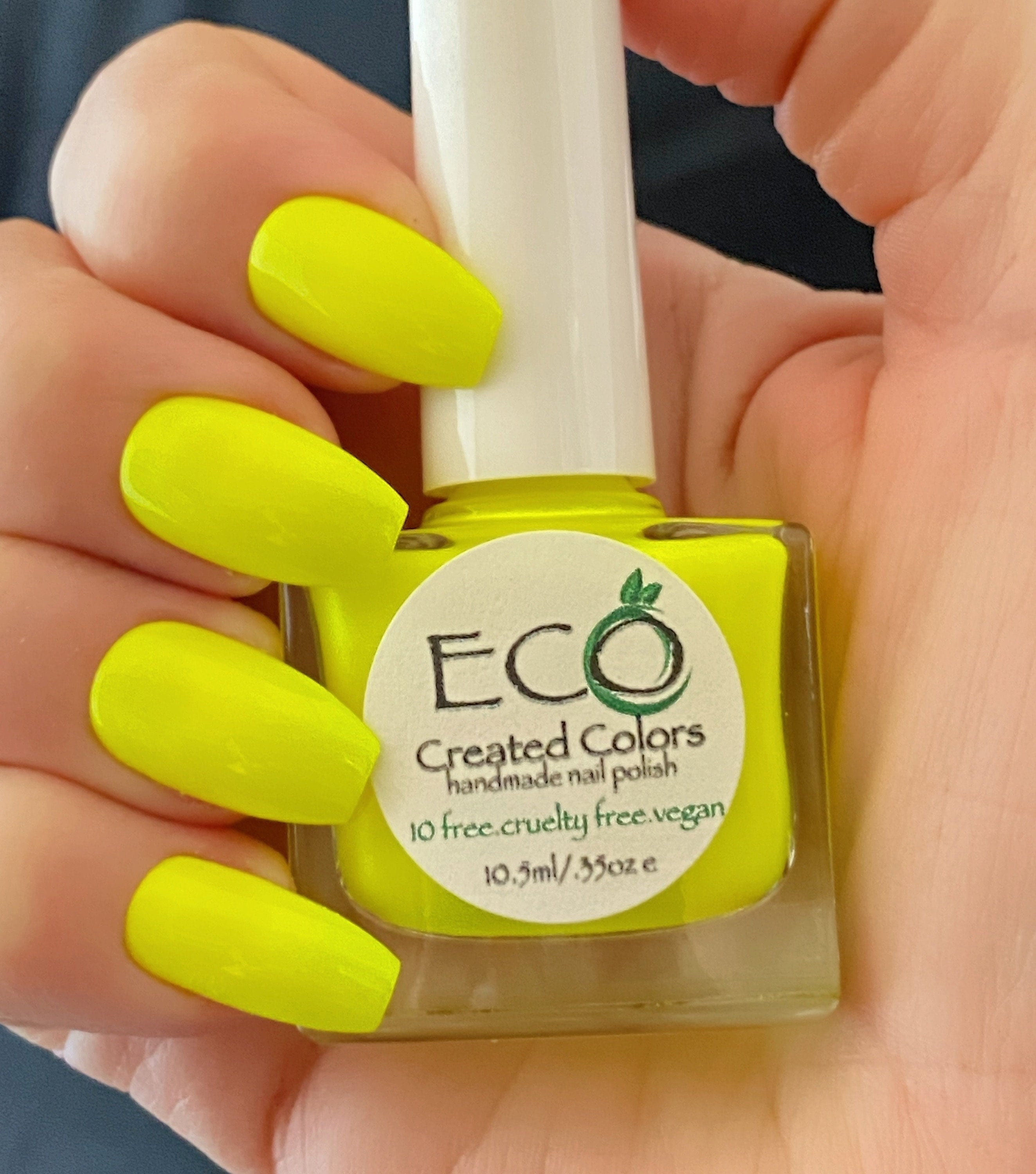 highlighter yellow nail designs