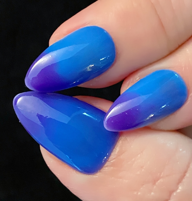 Violet Sky Purple Thermal Color Changing Nail Polish, Purple to Blue Polish, Jelly Nail Polish image 7