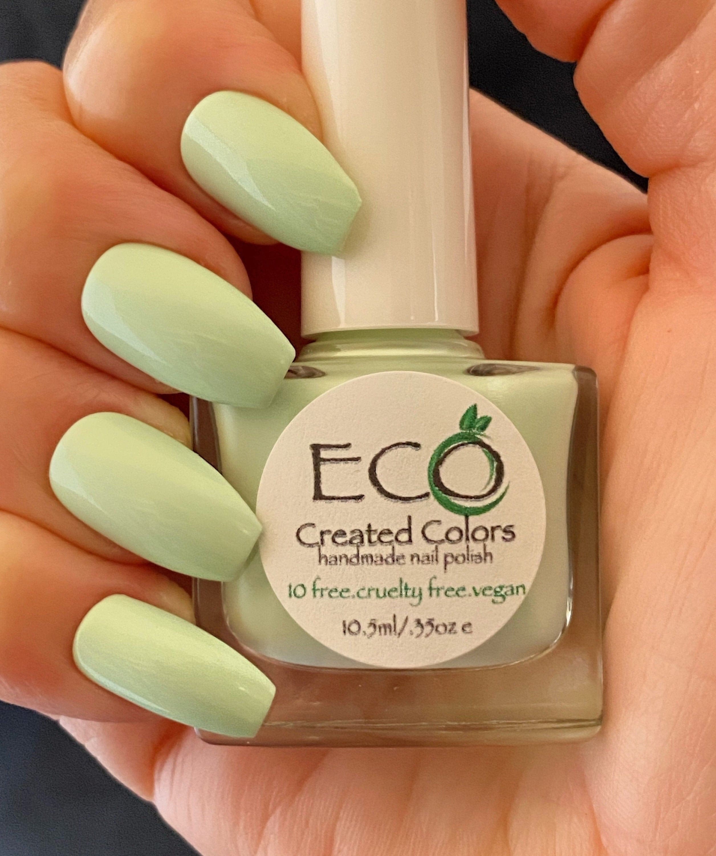 Pastel green nails deals