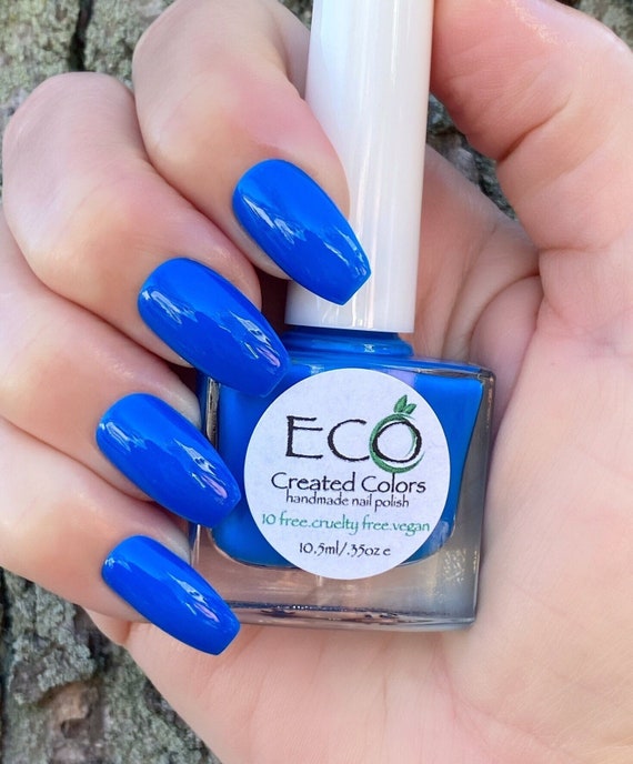 Blue 2024 nails polish