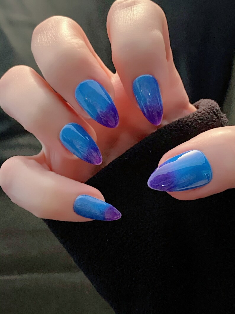 Violet Sky Purple Thermal Color Changing Nail Polish, Purple to Blue Polish, Jelly Nail Polish image 5