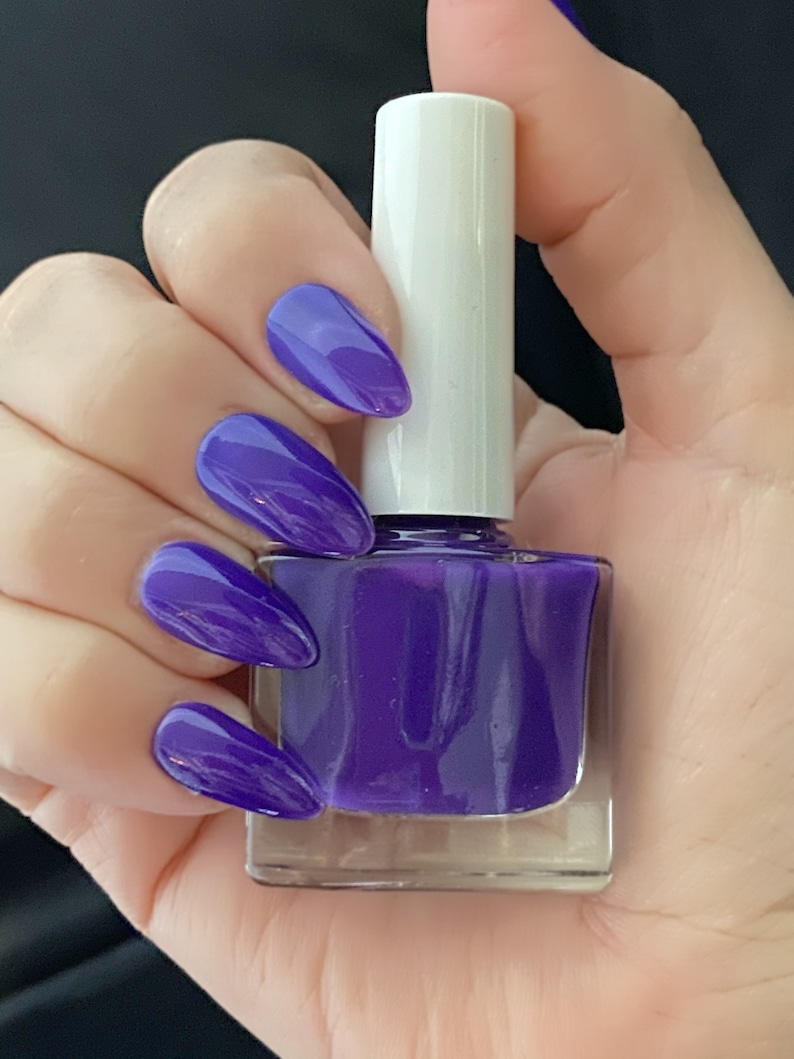 Violet Sky Purple Thermal Color Changing Nail Polish, Purple to Blue Polish, Jelly Nail Polish image 3