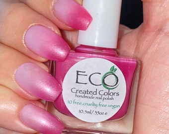 Pink Shimmer Thermal Color Changing Nail Polish, Pink to Light Pink/White Polish - Strawberries and Cream