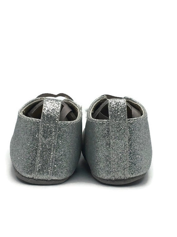 Soft and Comfortable Unisex Baby Newborn Grey Silver Shoes With