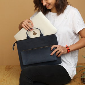 Macbook air 2020 bag sales